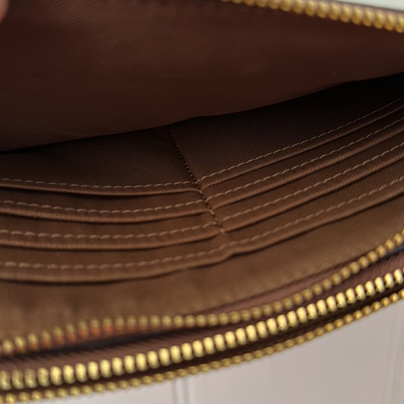 Coach Wristlet - Picture 2 of 3